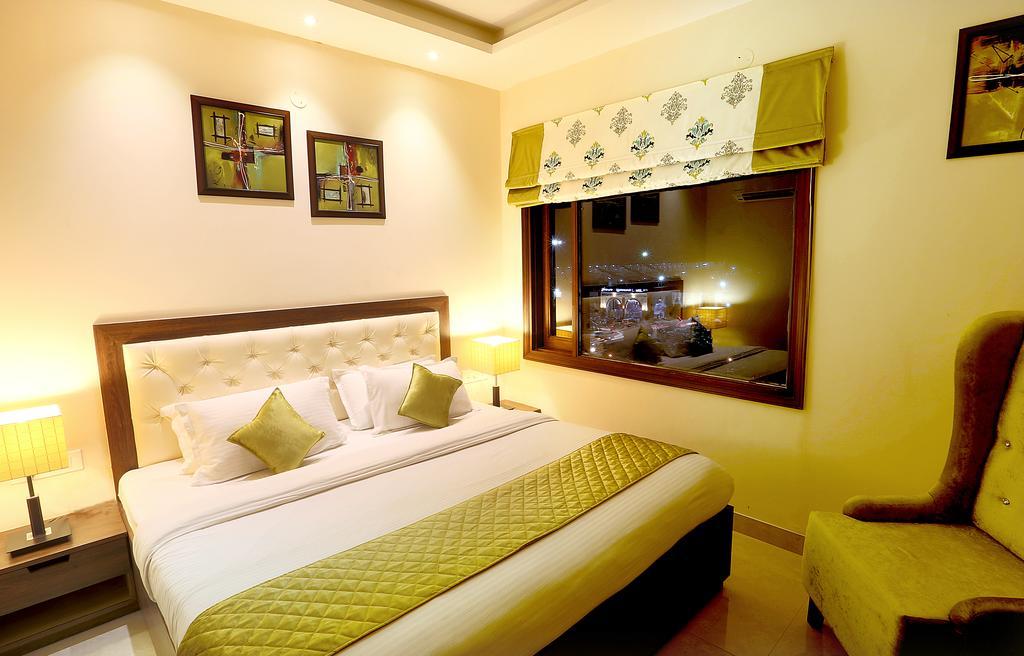 Hotel Rk Grande Ludhiana Kamer foto