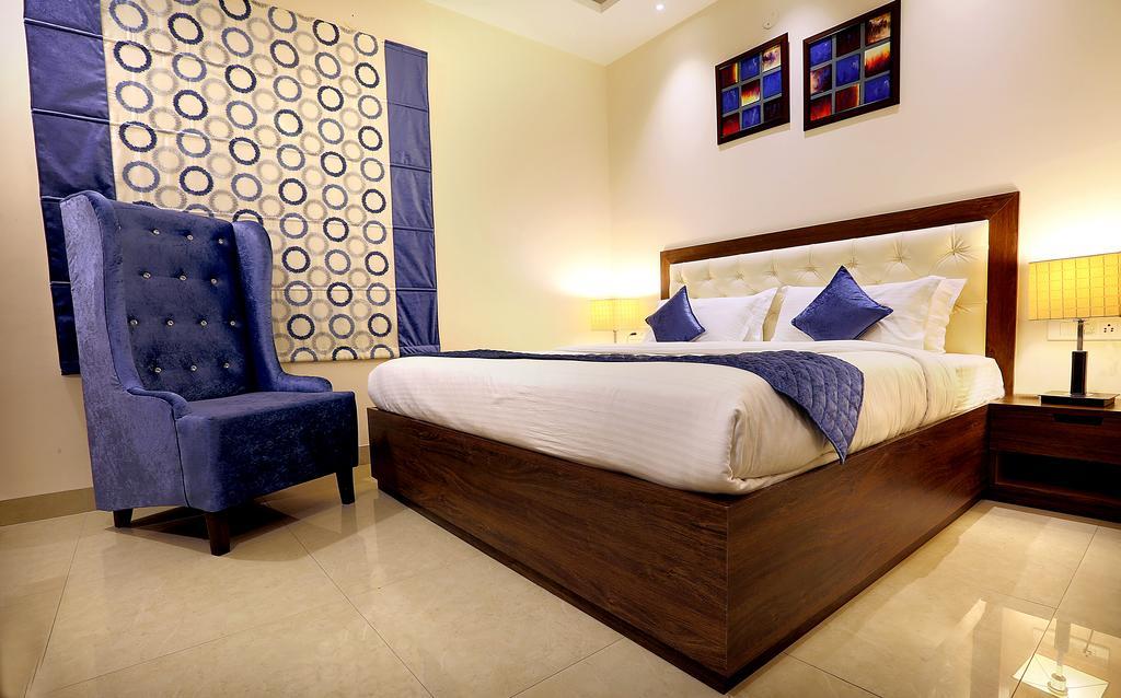 Hotel Rk Grande Ludhiana Kamer foto